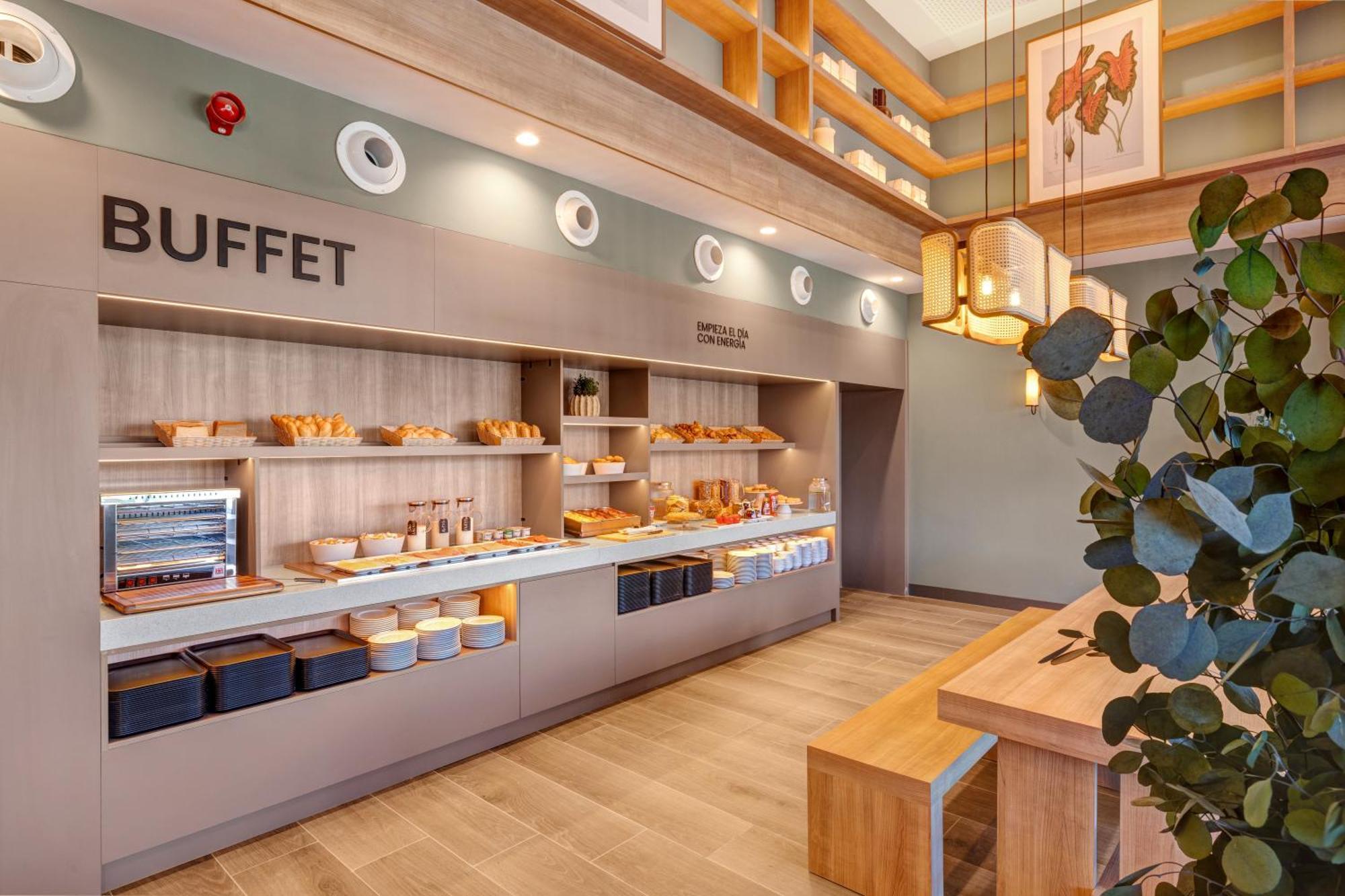 B&B Hotel Madrid Fuenlabrada Retail Park Bagian luar foto